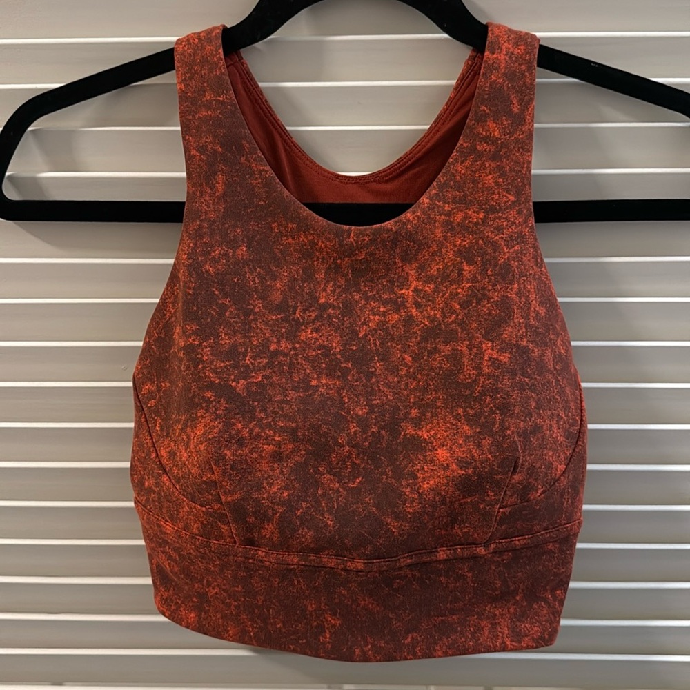 Lululemon sports bra